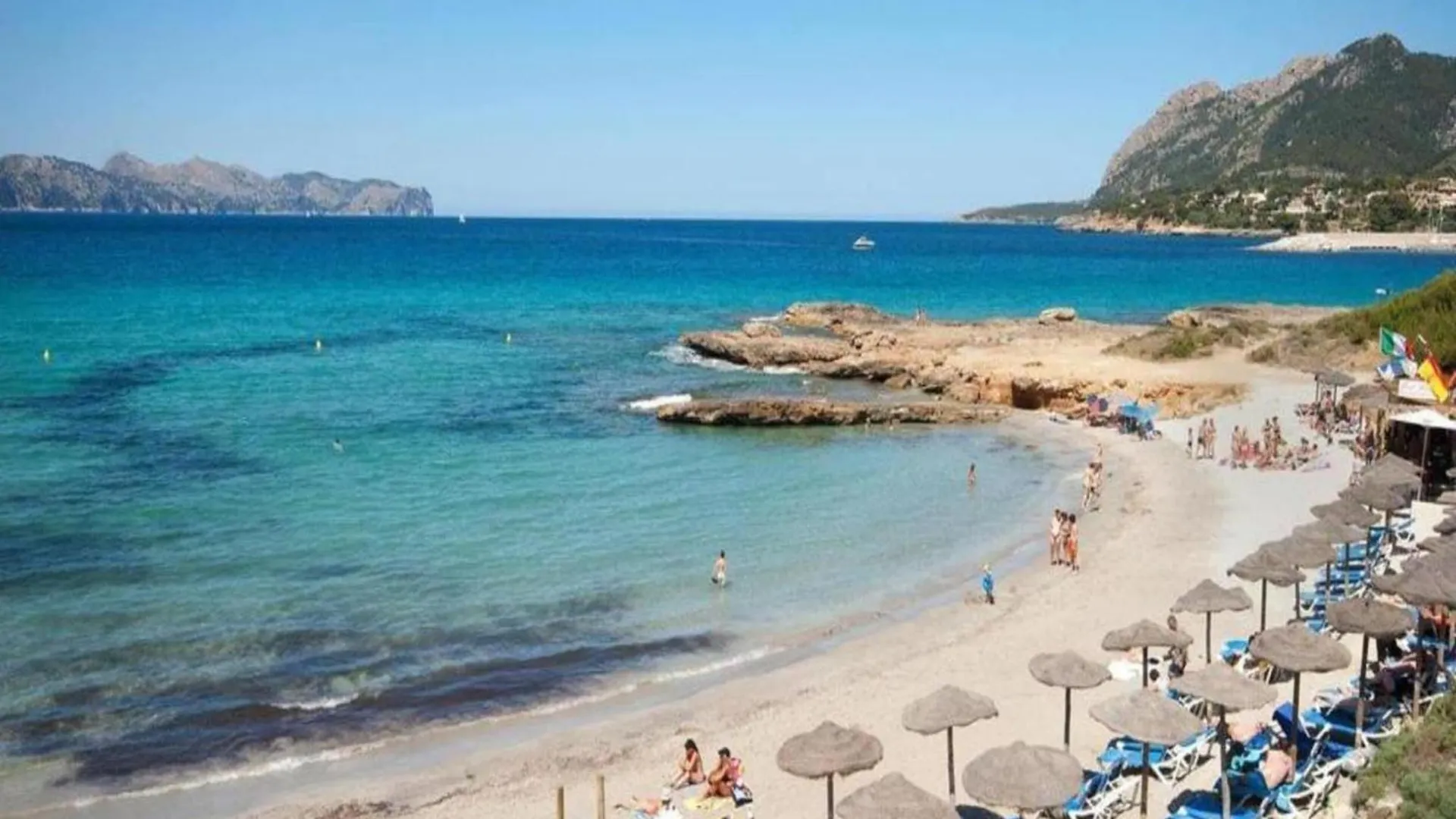 Apartment In Alcudia Near The Beach